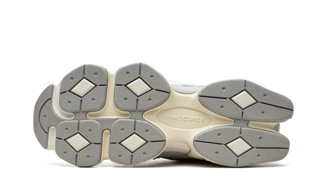 NEW BALANCE 9060 QUARTZ GREY