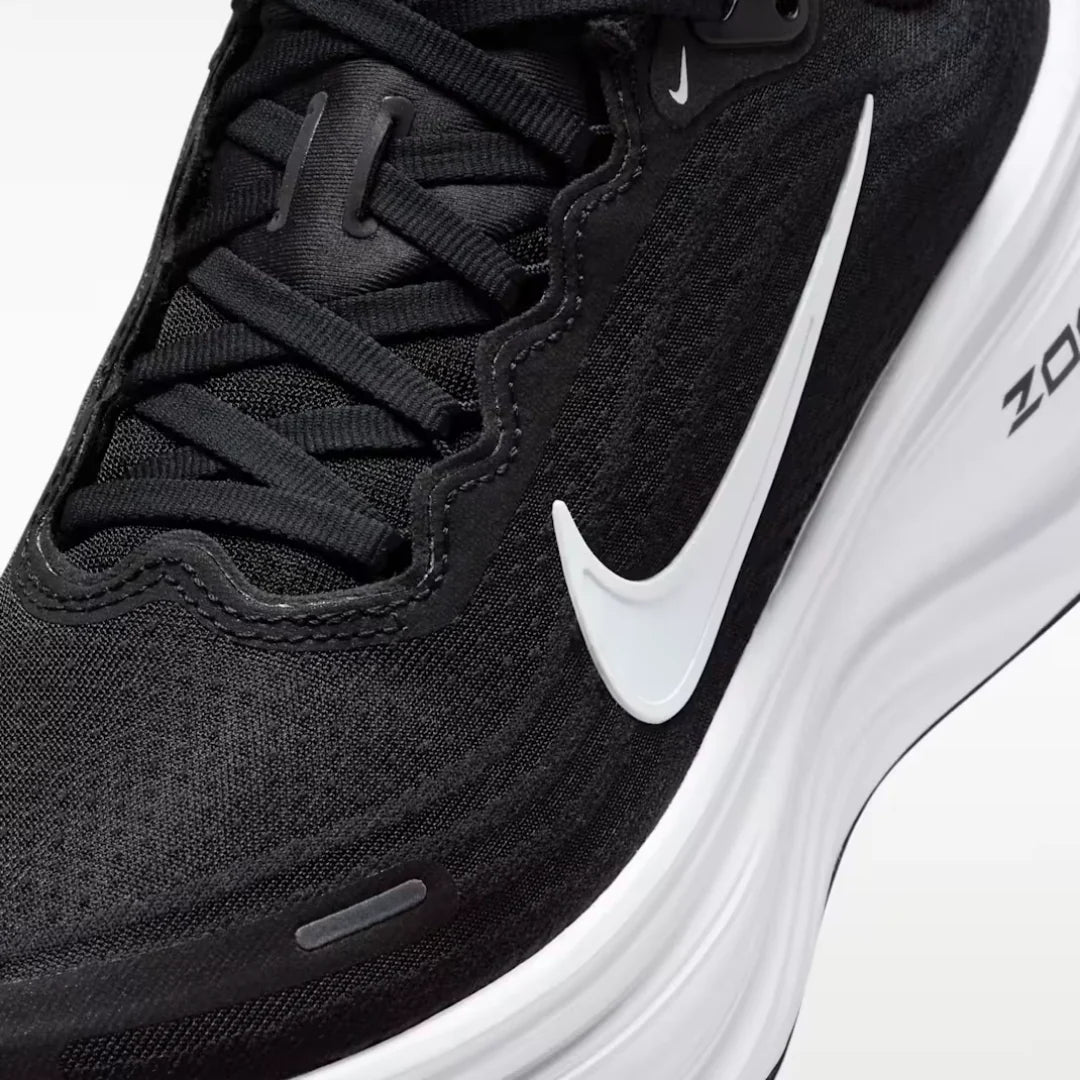 Nike - Vоmеrо Рlus | Black/White