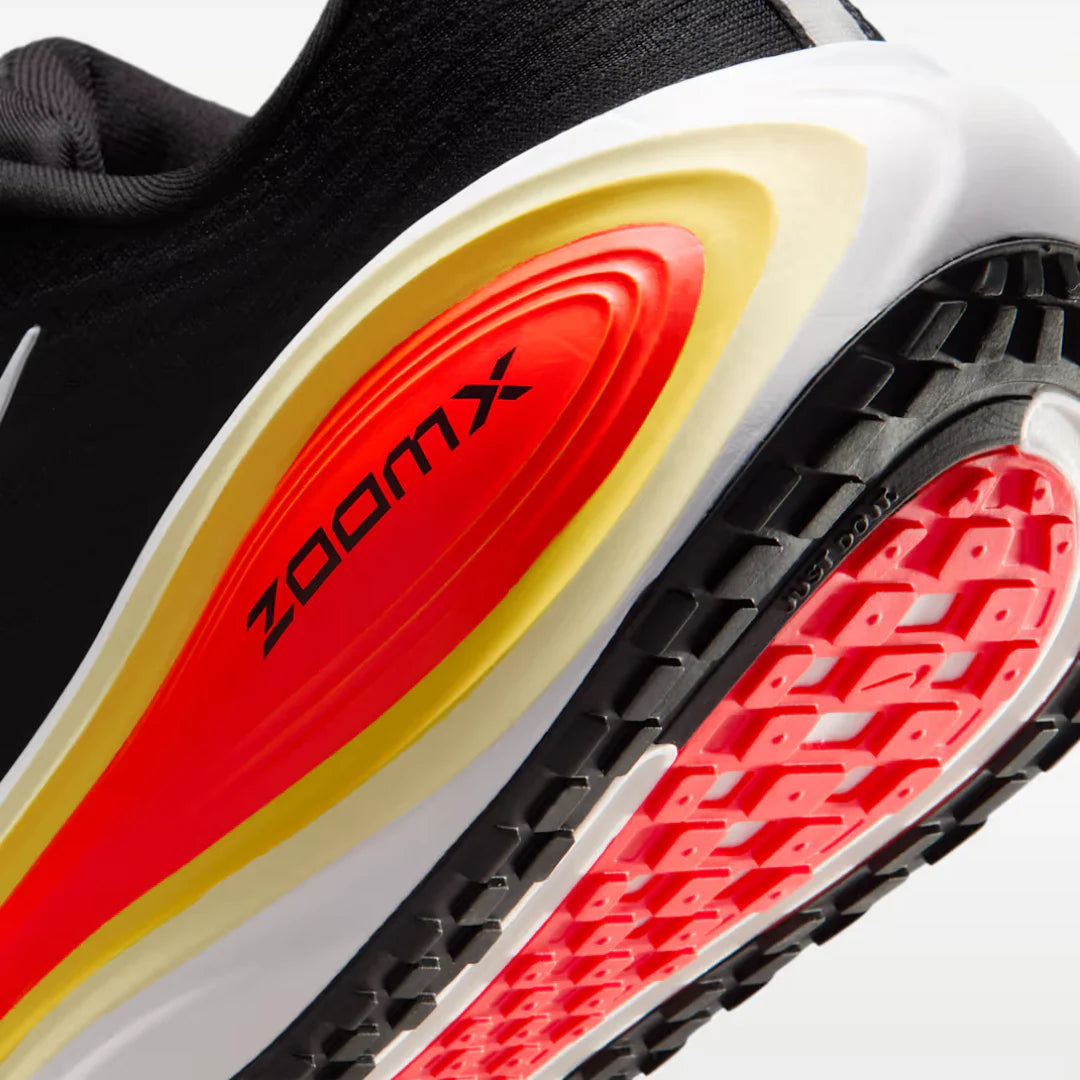Nike - Vоmеrо Рlus | Black Red