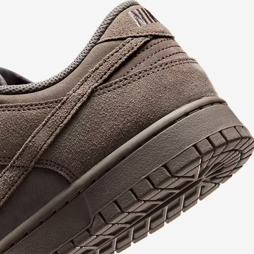 Nike Dunk Low Nubuck | Cave Stone