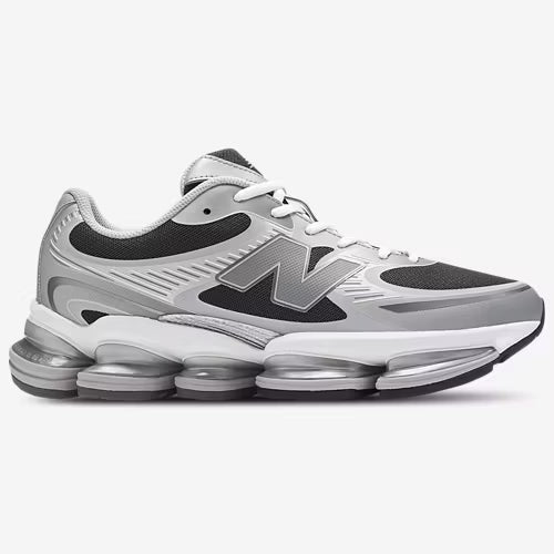 NEW BALANCE 2000 | Silver Metallic/Faded Black/White